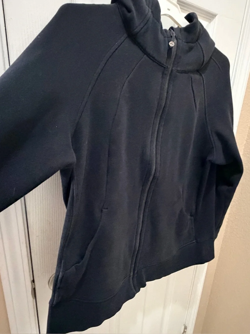 Lululemon Scuba Full-Zip Hoodie size 20 black